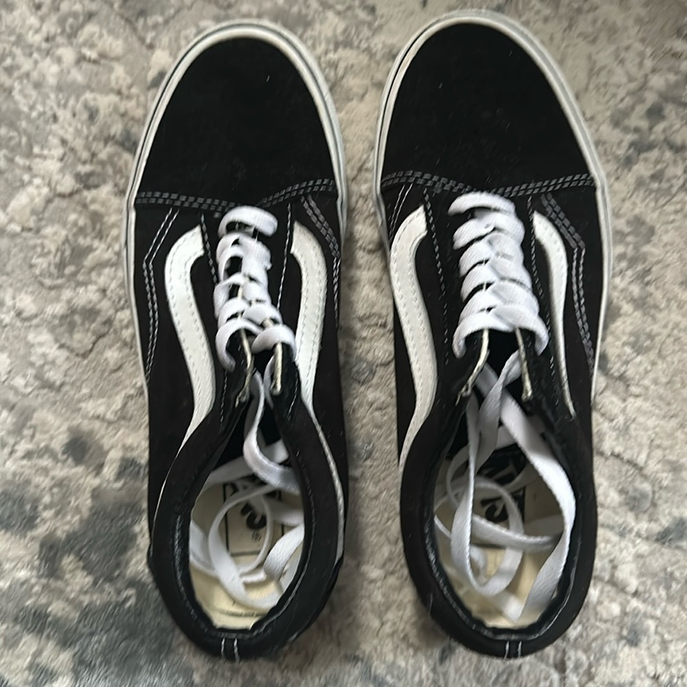Women’s Vans 7.5